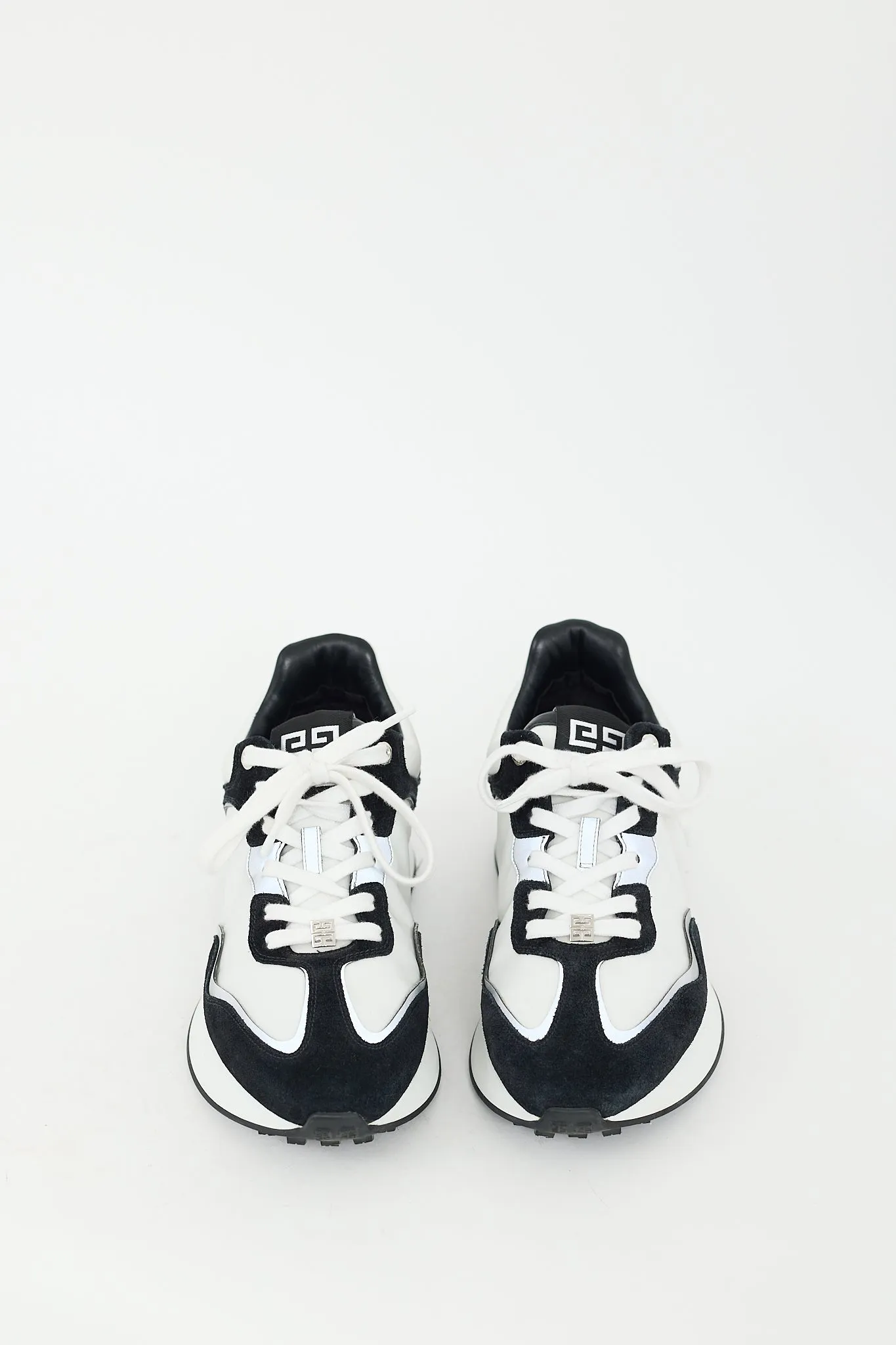 Black & White Giv Runner Sneaker