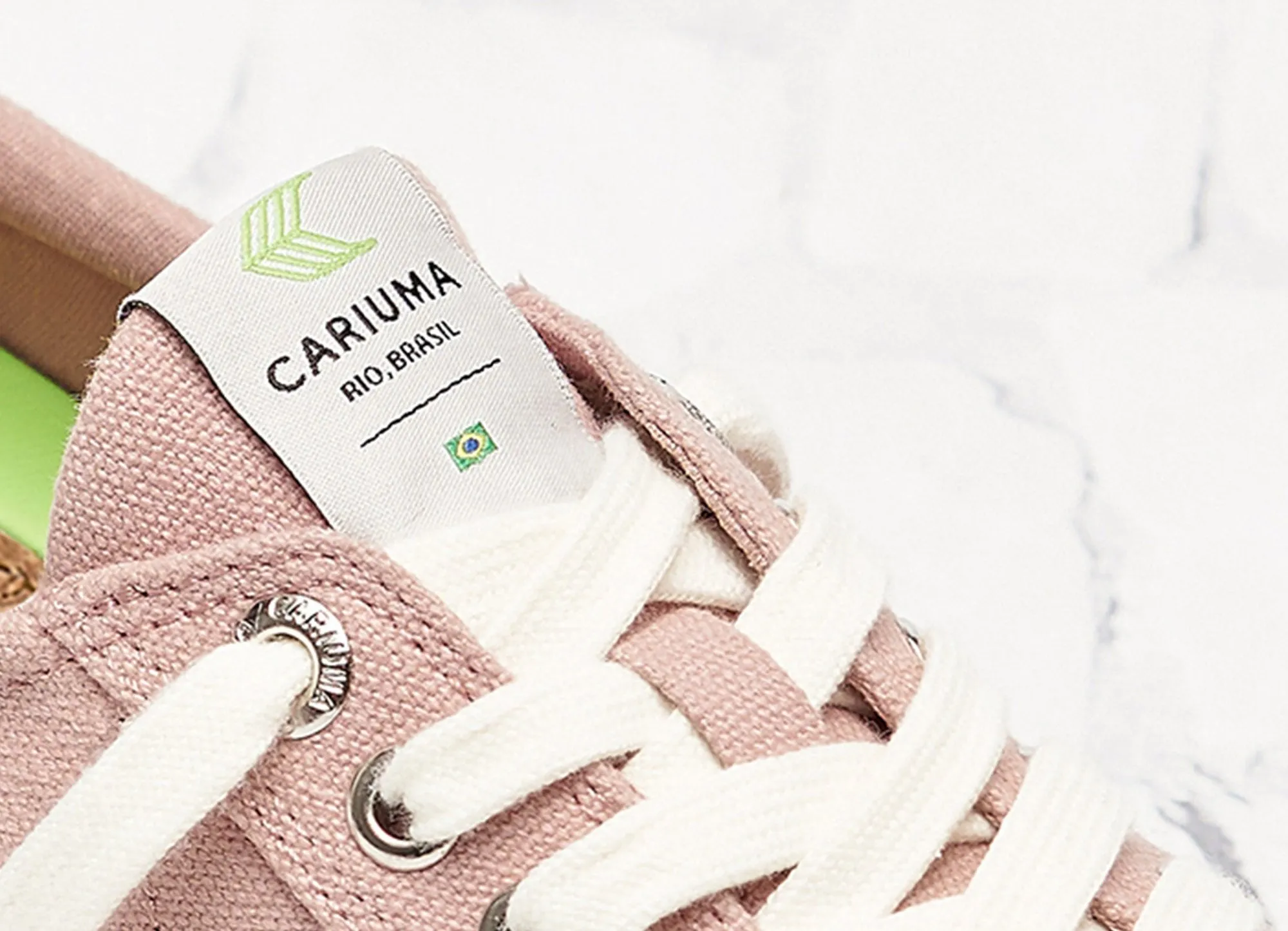 OCA Low Rose Canvas Sneaker Women