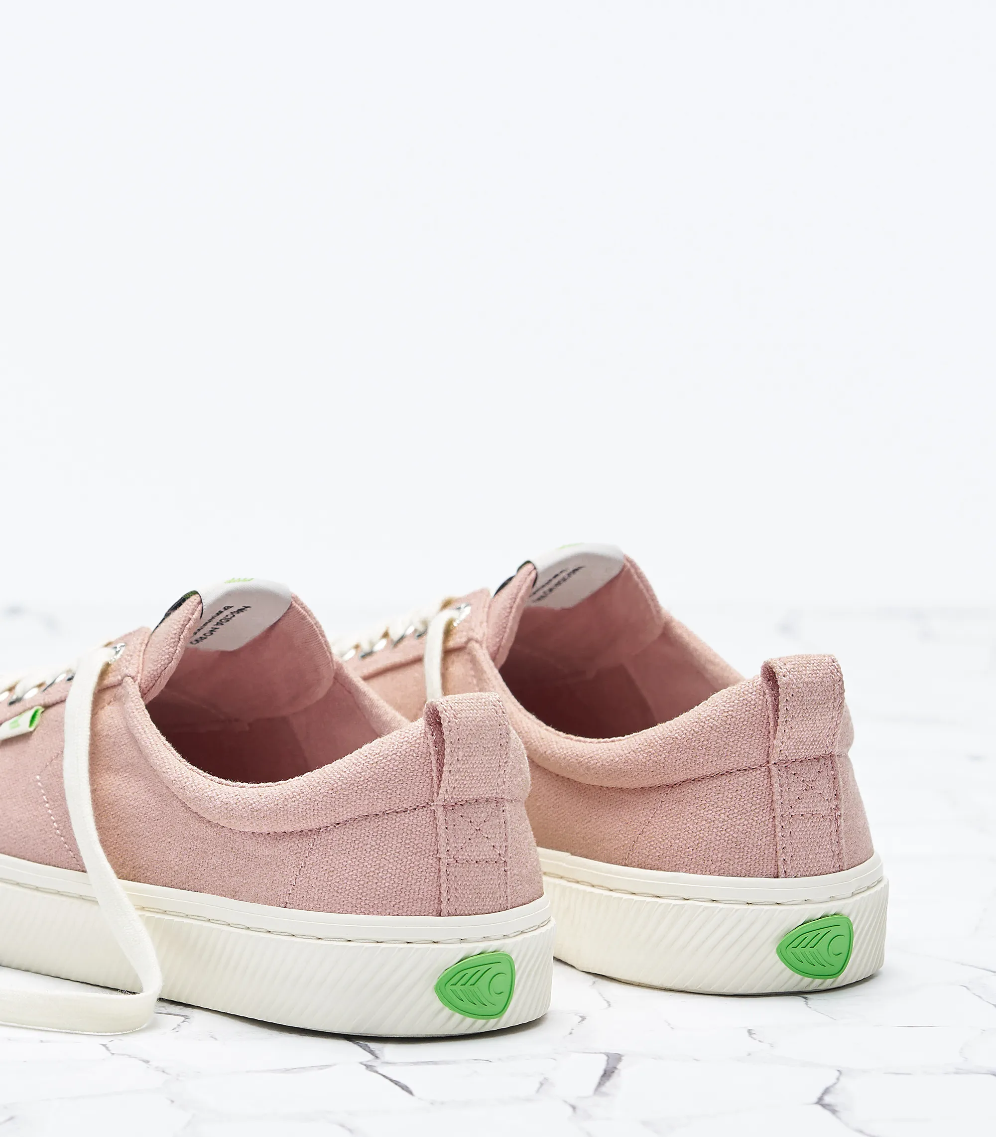 OCA Low Rose Canvas Sneaker Women