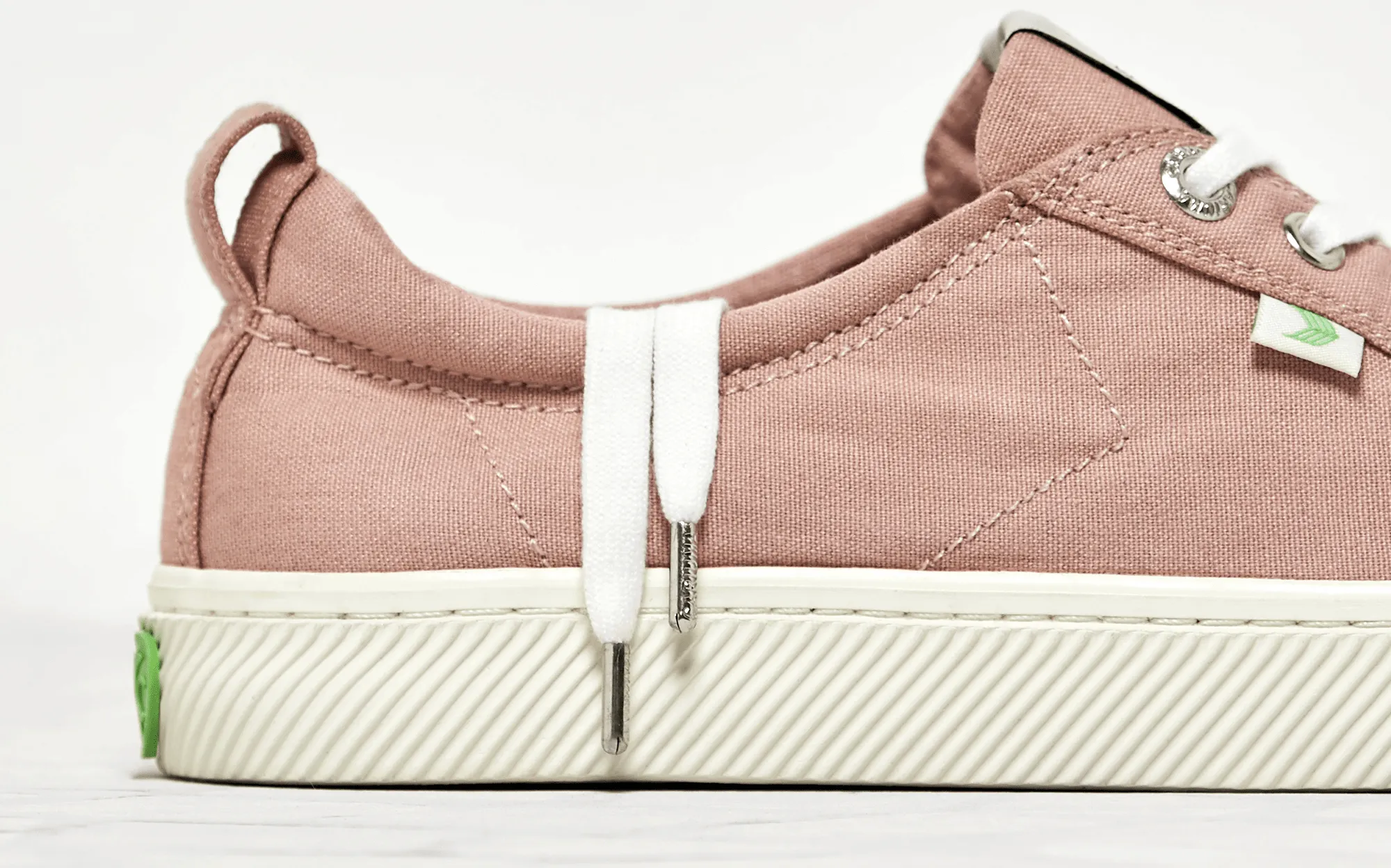OCA Low Rose Canvas Sneaker Women