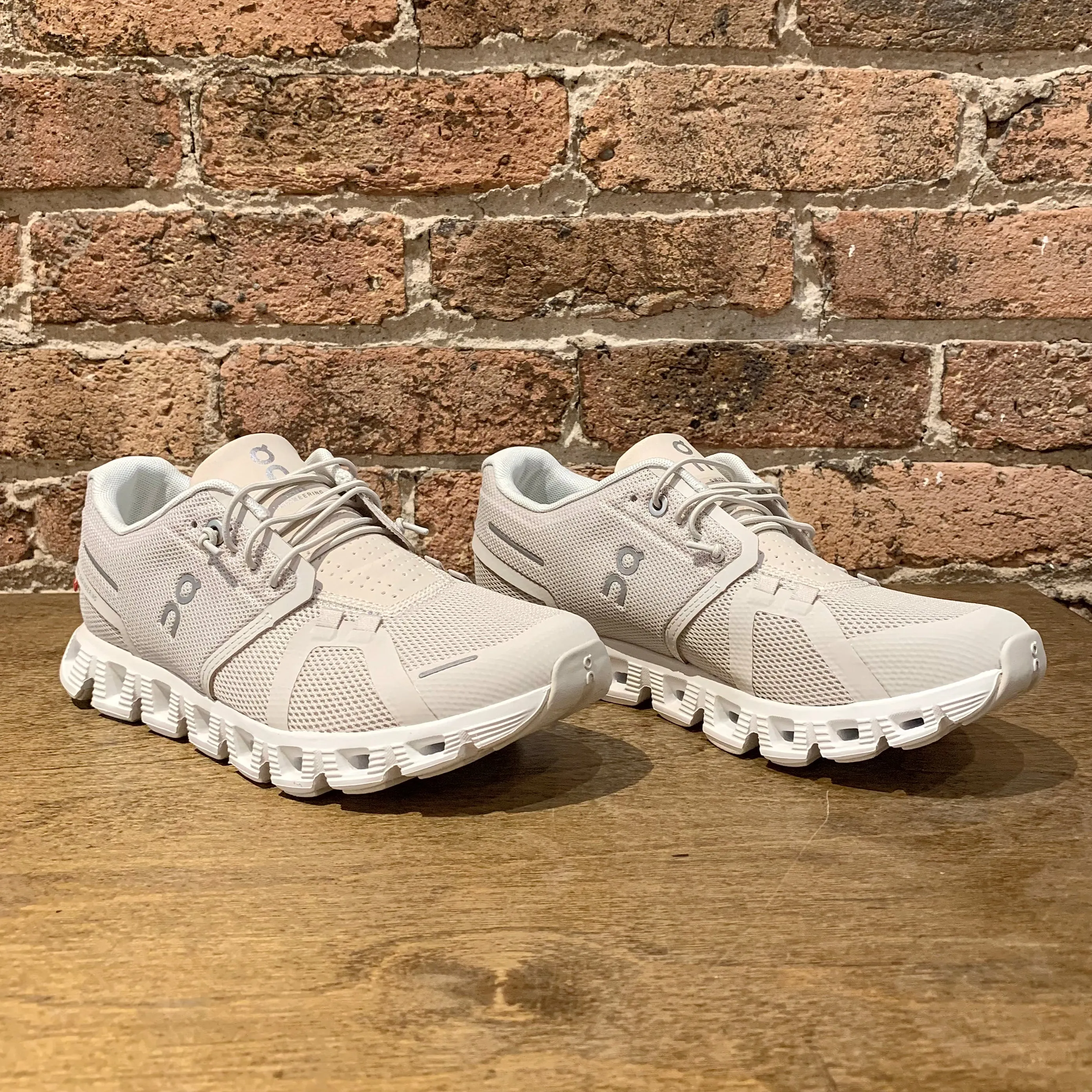 ON Cloud 5 Women's Pearl|White