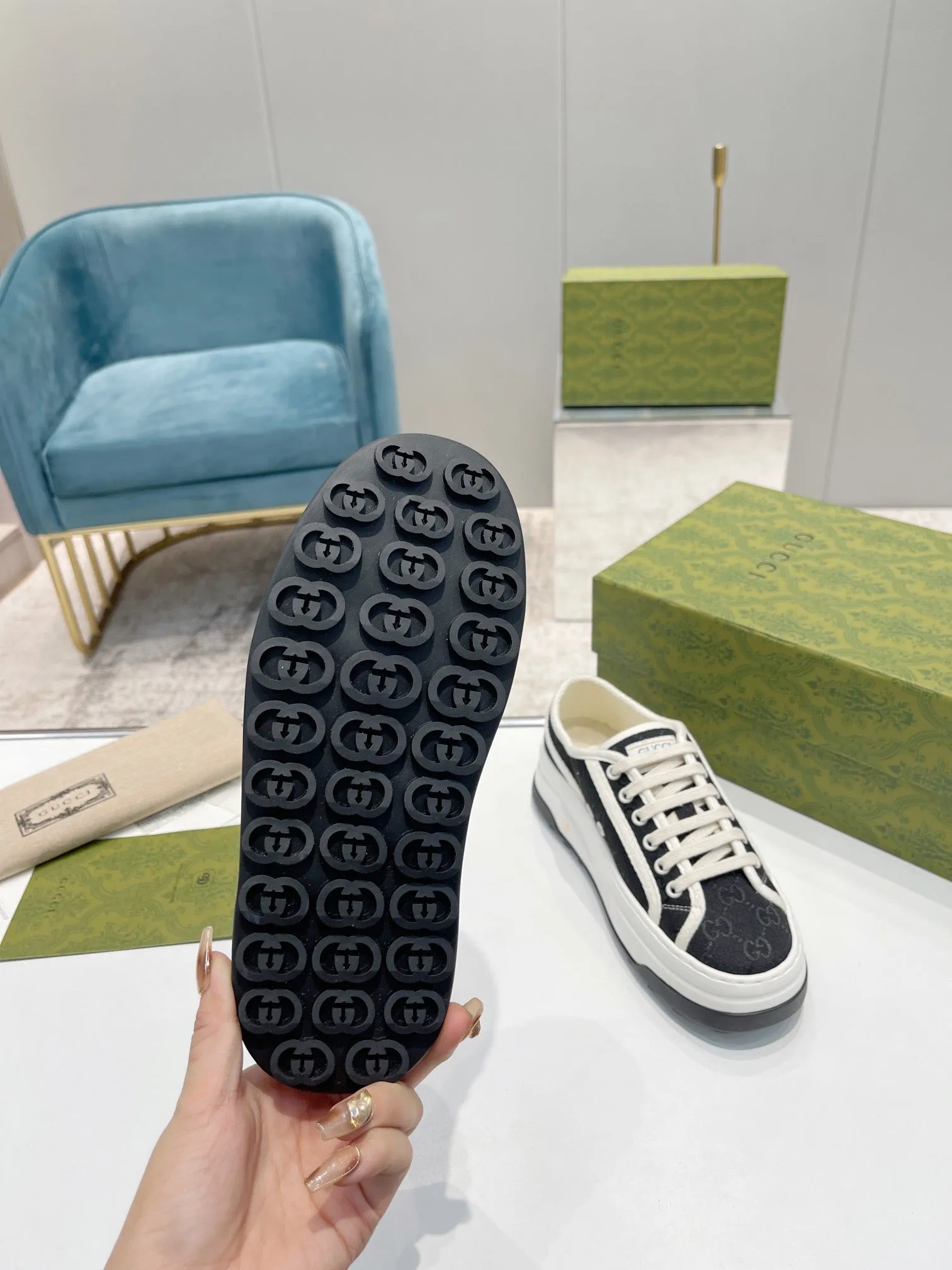 SE1148 GG Sneakers / Size5-11