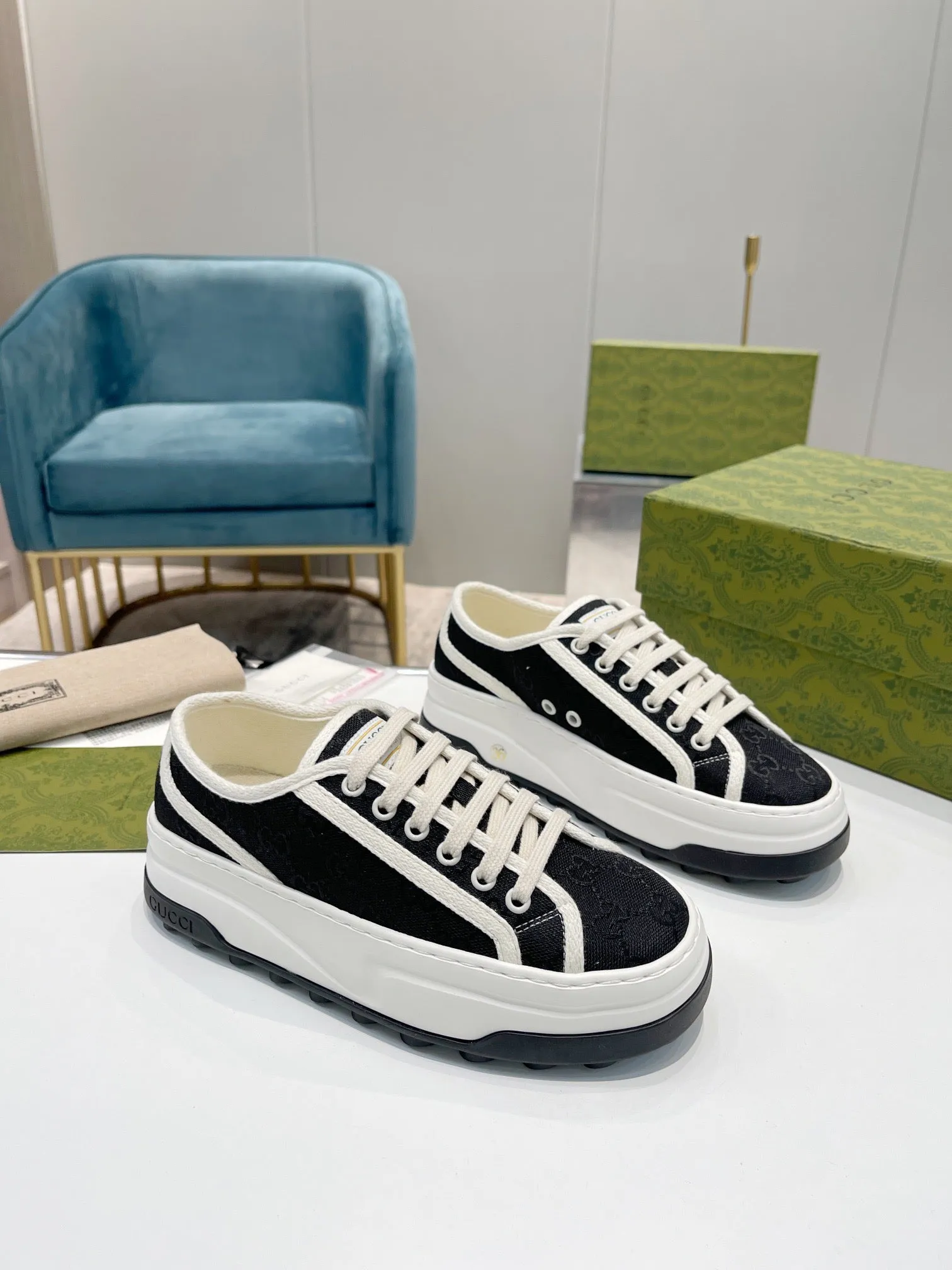SE1148 GG Sneakers / Size5-11